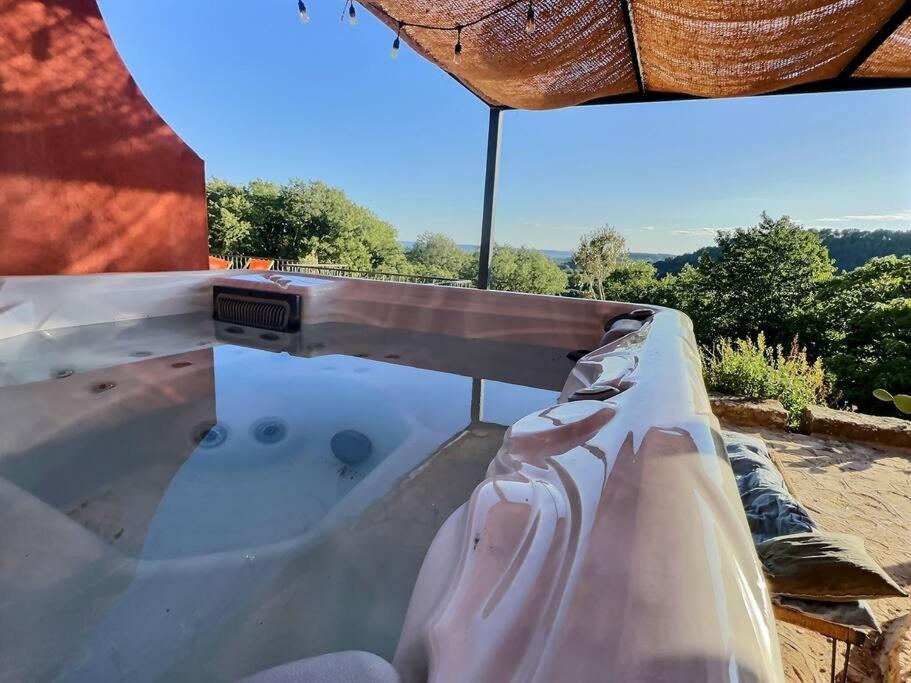 Villa Sous Le « Figuier » à Cornillon-Confoux Extérieur photo