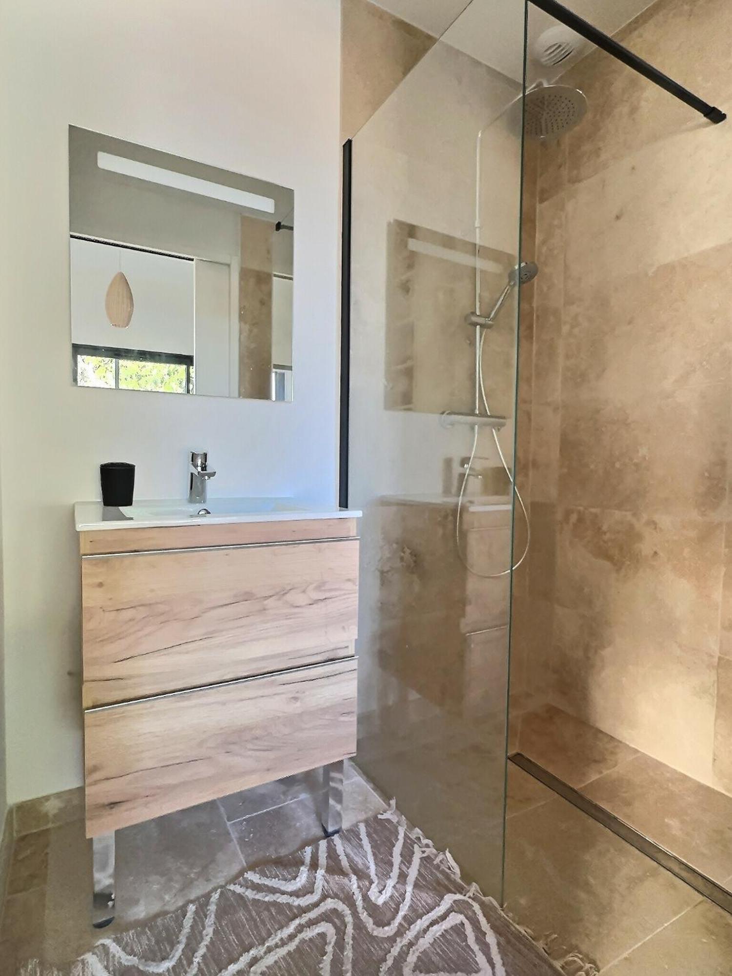 Villa Sous Le « Figuier » à Cornillon-Confoux Extérieur photo