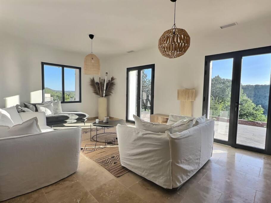 Villa Sous Le « Figuier » à Cornillon-Confoux Extérieur photo