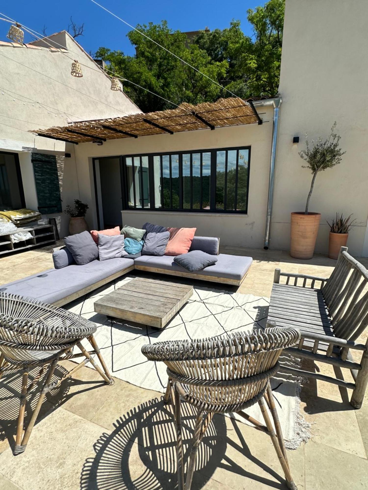 Villa Sous Le « Figuier » à Cornillon-Confoux Extérieur photo